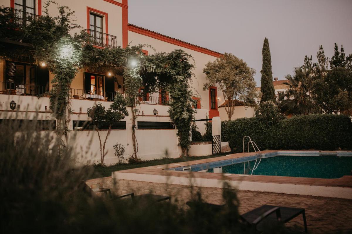 Hotel Posada de Valdezufre - Housity