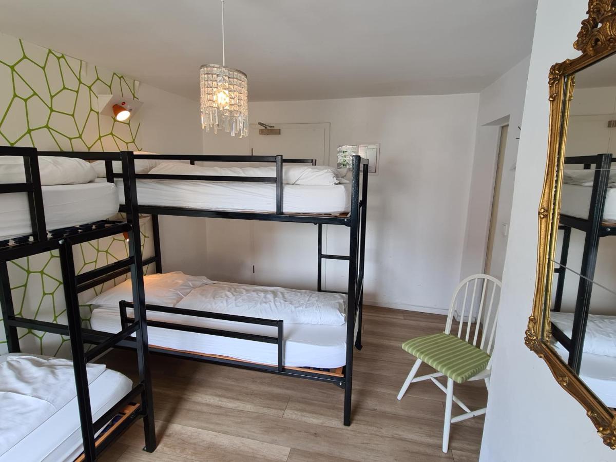 Weltempfänger Backpacker Hostel - Housity