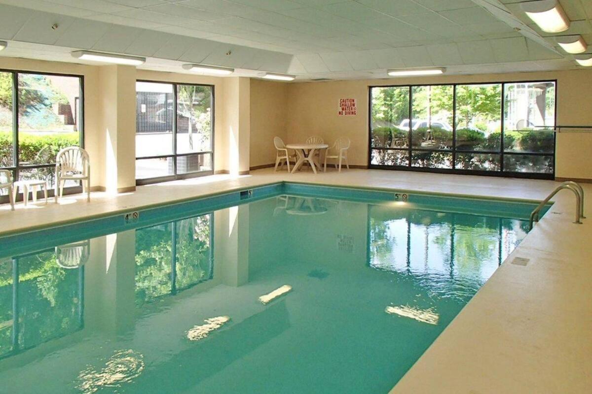 Quality Inn & Suites Boone - University Area - Housity