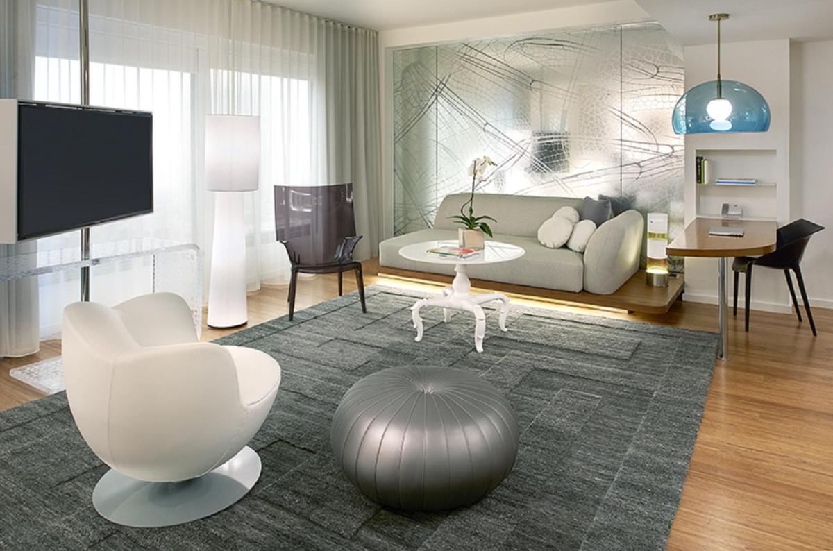Mondrian Los Angeles in West Hollywood - Hizvo