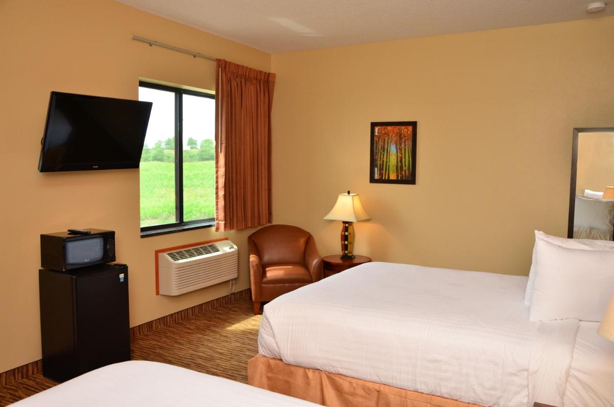 Cobblestone Inn & Suites - Newton - Housity