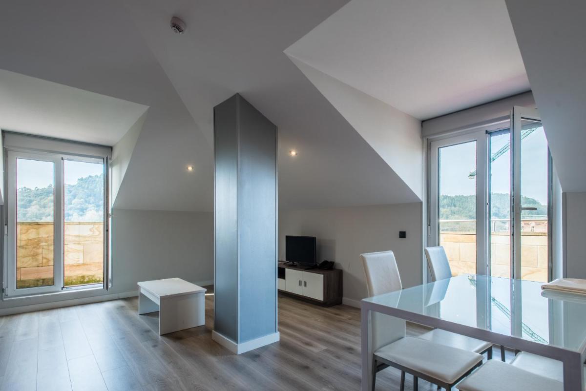 Apartamentos La Albarca - Housity
