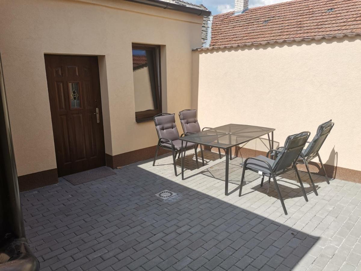 Apartmány Hluk - Housity