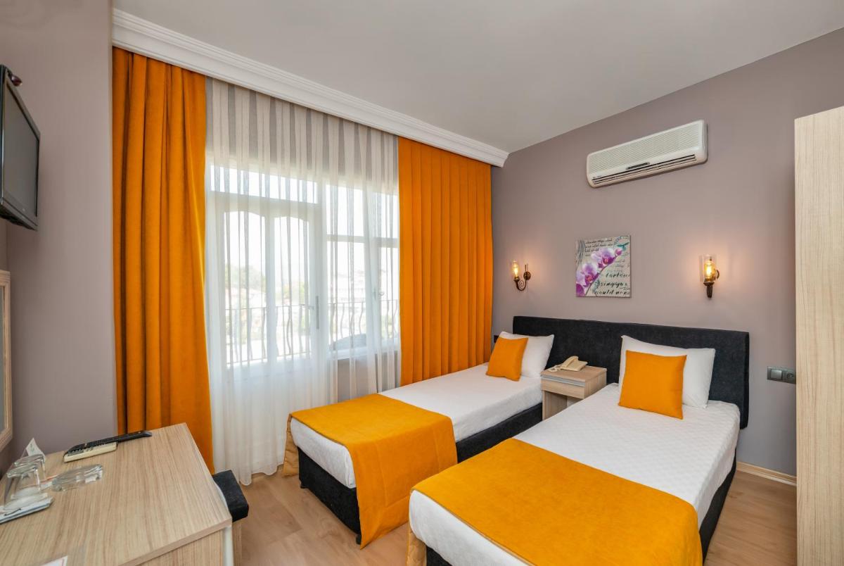 Yasemin Hotel - Housity