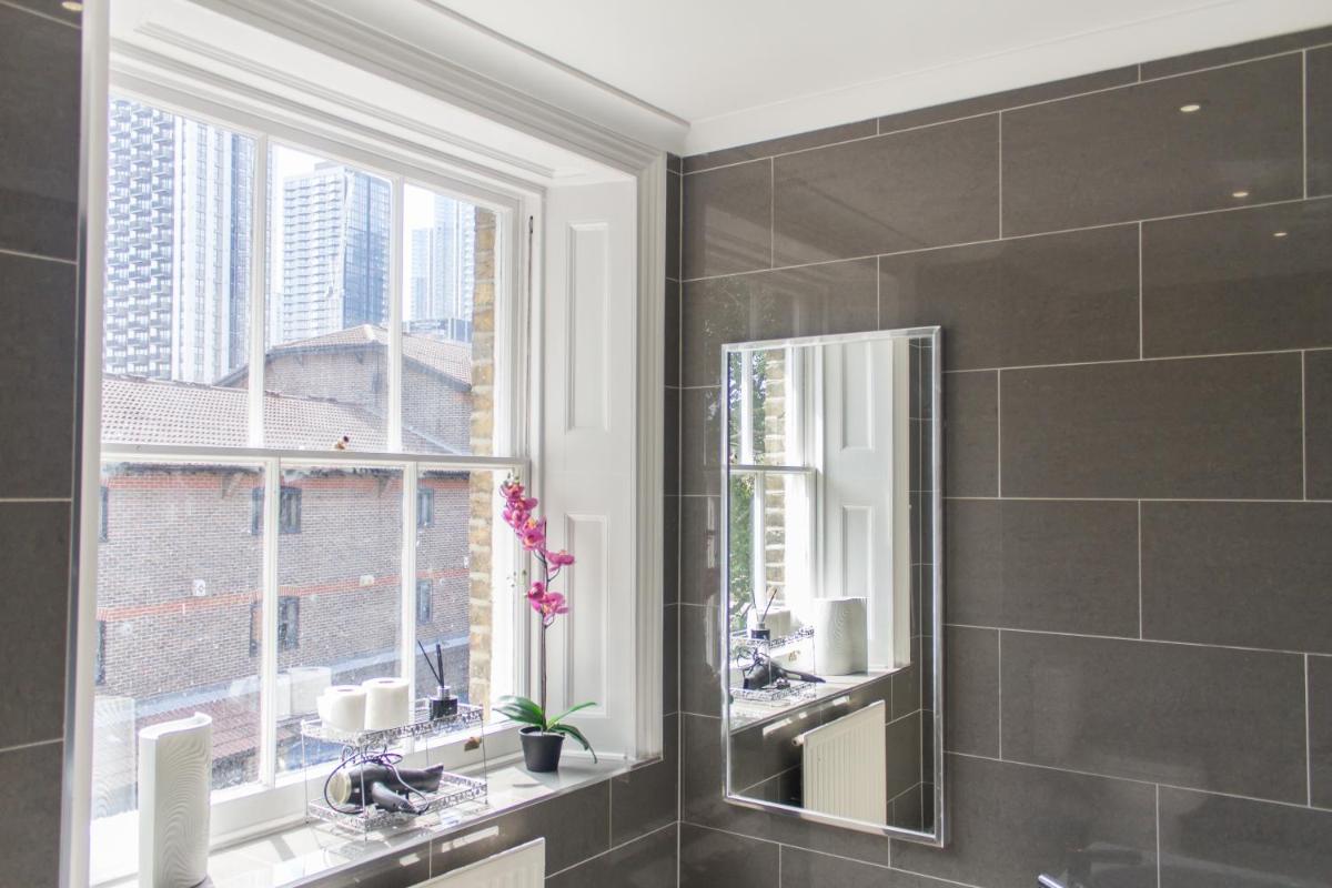 Mansion House with Spacious Apartments close to Excel London and CanaryWharf - Housity