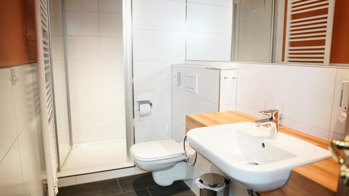 Neckarblick SELF Check IN Hotel - Housity