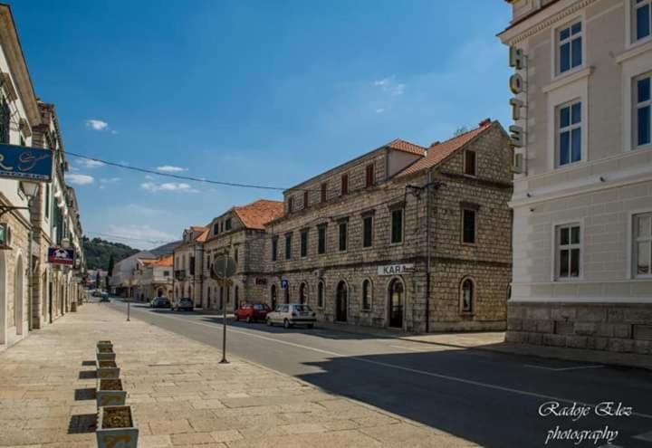 Apartman Perper - Housity