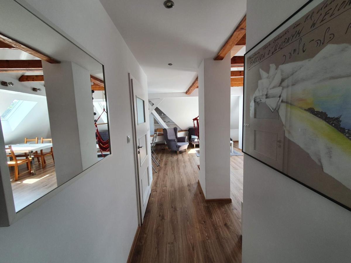 Apartament na poddaszu - Housity