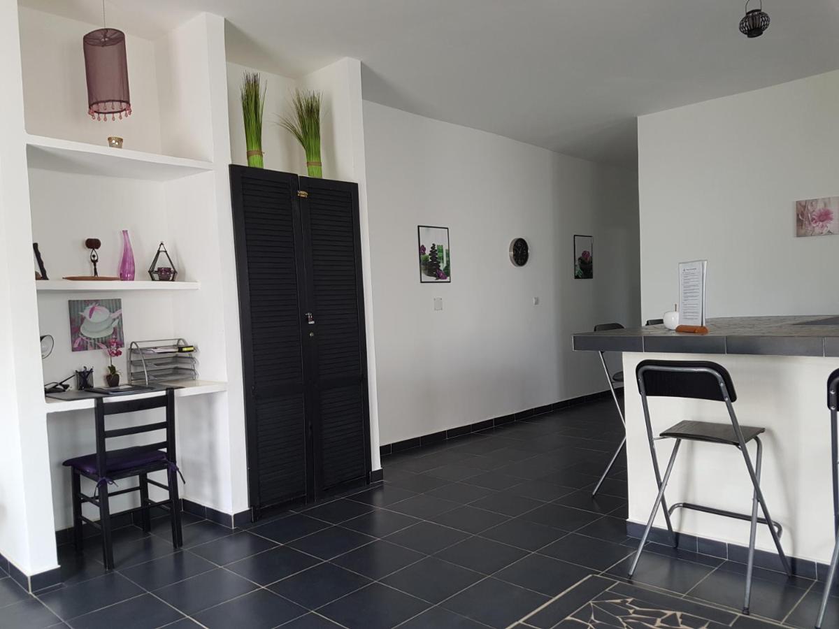 African Jaja villa Piscine-Climatisation - Housity