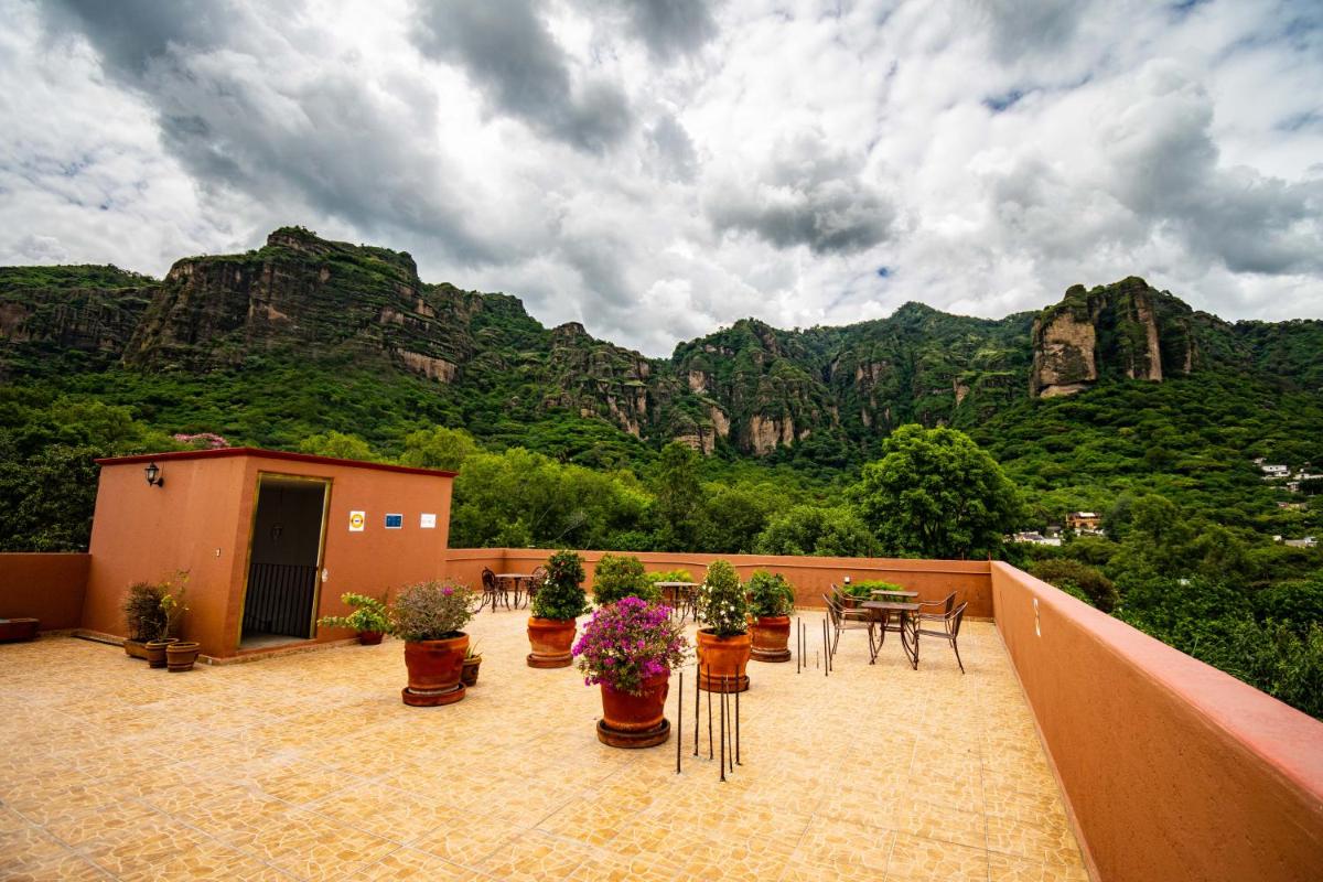 Suitetrails - La Pirámide del Tepozteco