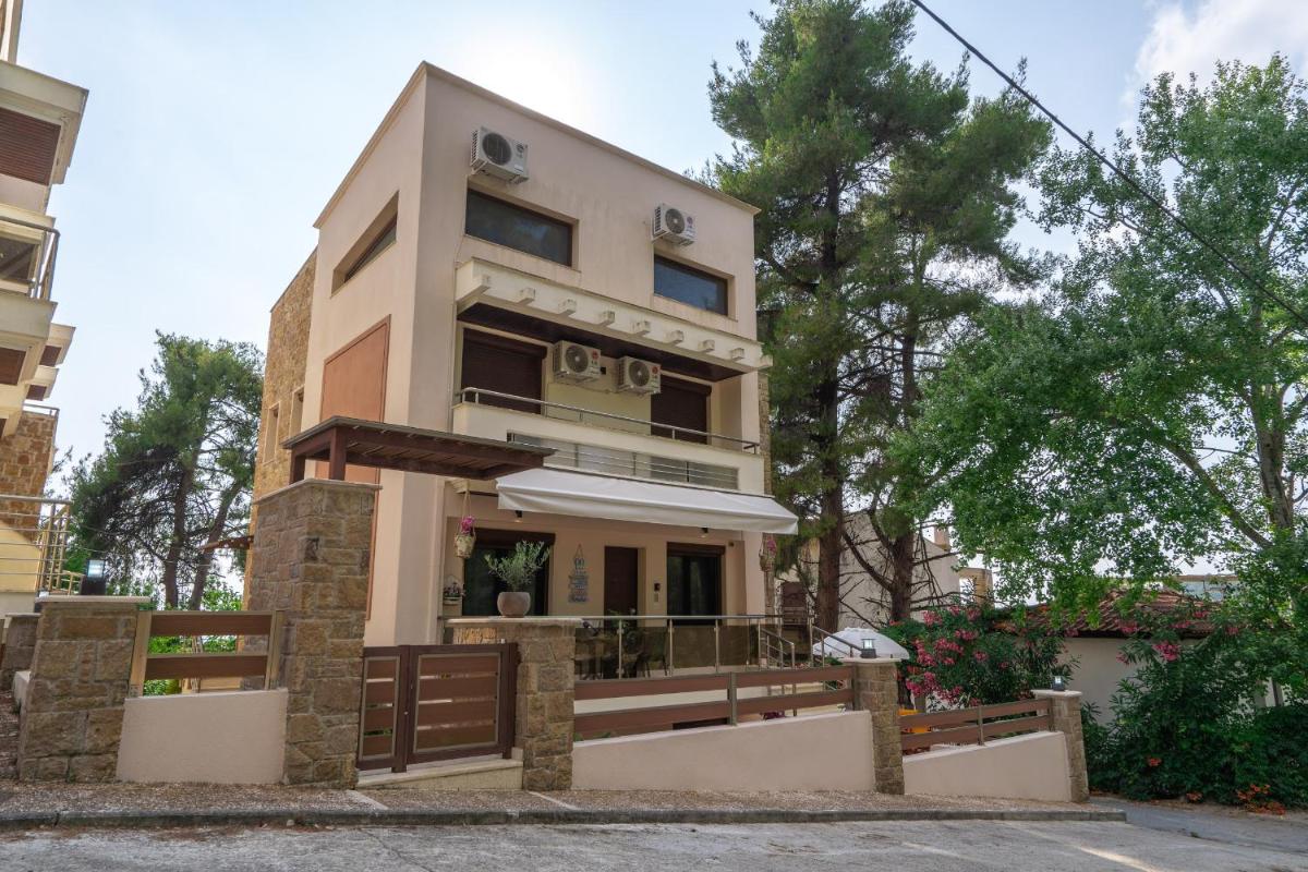 Νεφέλη-Σπίτι ολόκληρο για αξέχαστες διακοπές στην ΣΙΒΗΡΗ - Housity