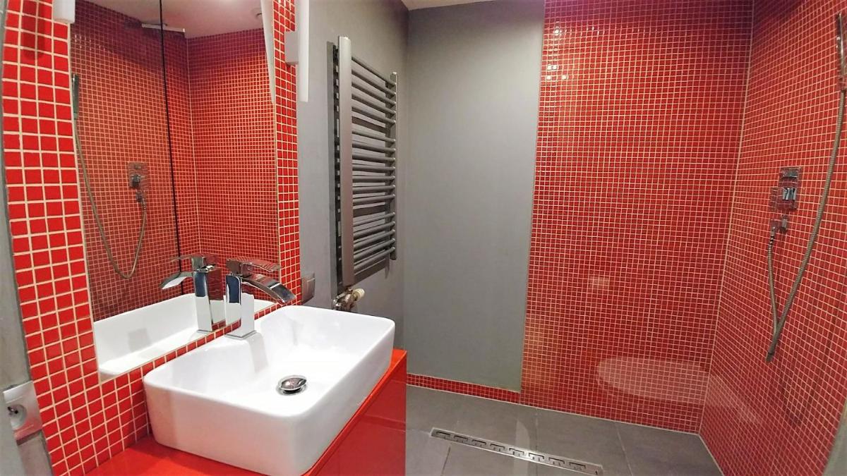 Mirror Gold & Grey Studios - Housity