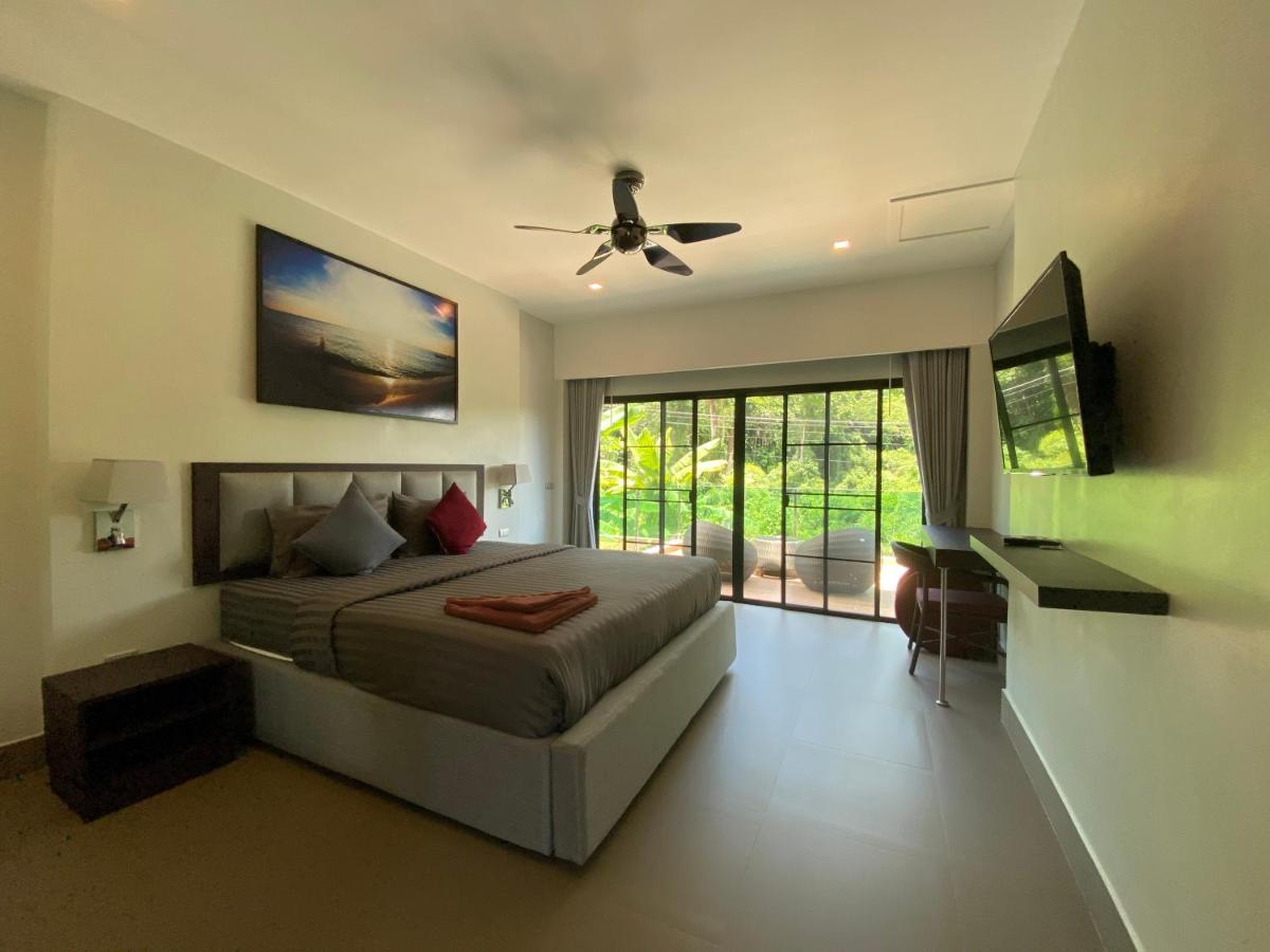 The Elegance Pool Villas - Housity