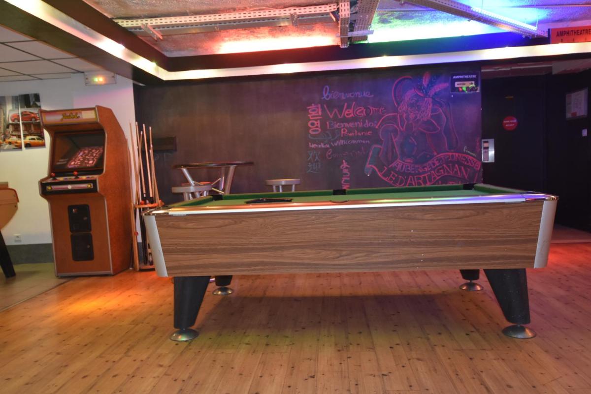 Auberge de Jeunesse HI Paris Le d'Artagnan - Housity