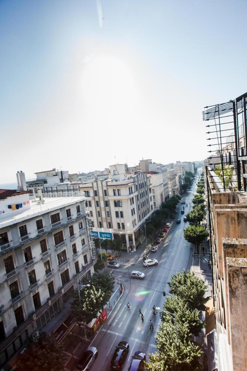 Tsimiski double suites #8 - Housity