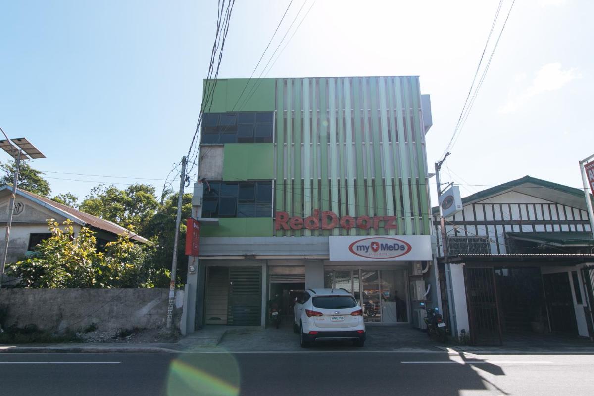 RedDoorz @ Golite Old Albay - Housity