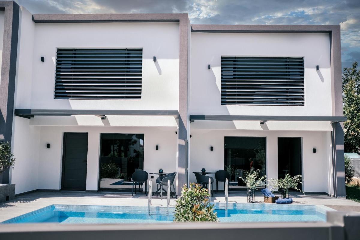 cobalt aqua - Housity