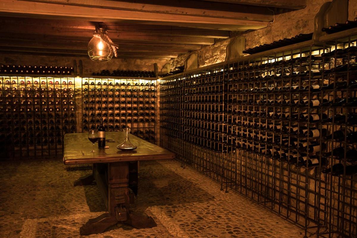 Argyriou Wine Tasting Guest House - Housity