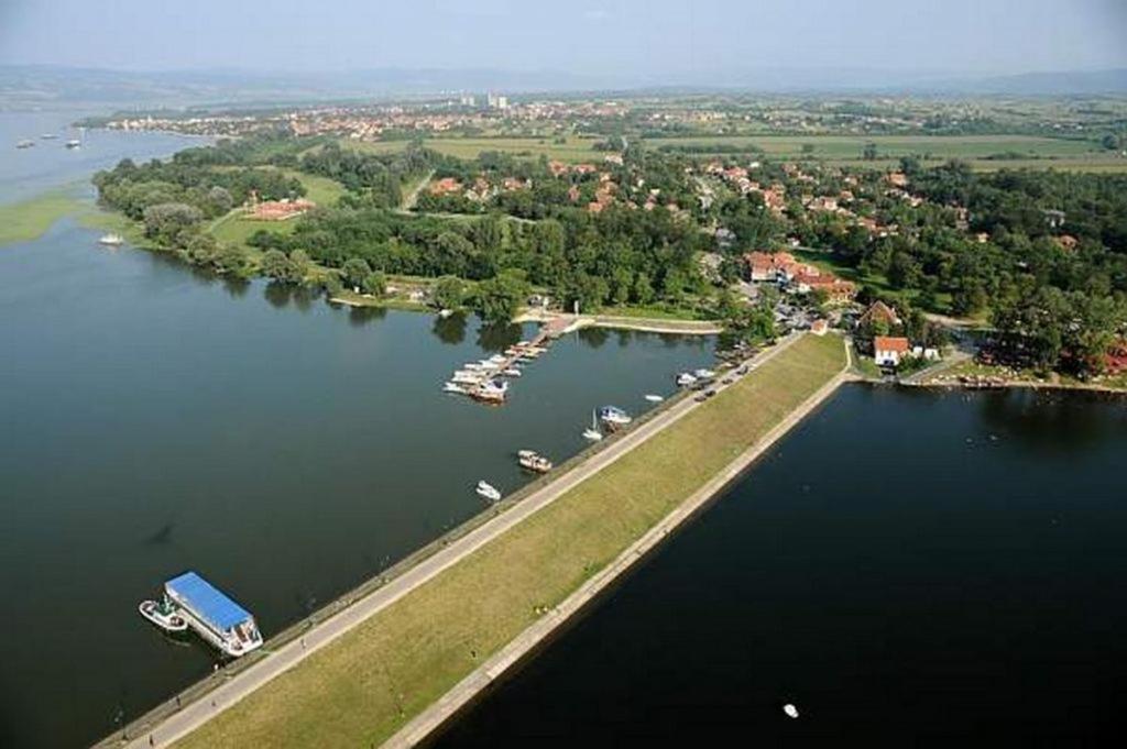 Apartmani Novak - Srebrno jezero - Housity