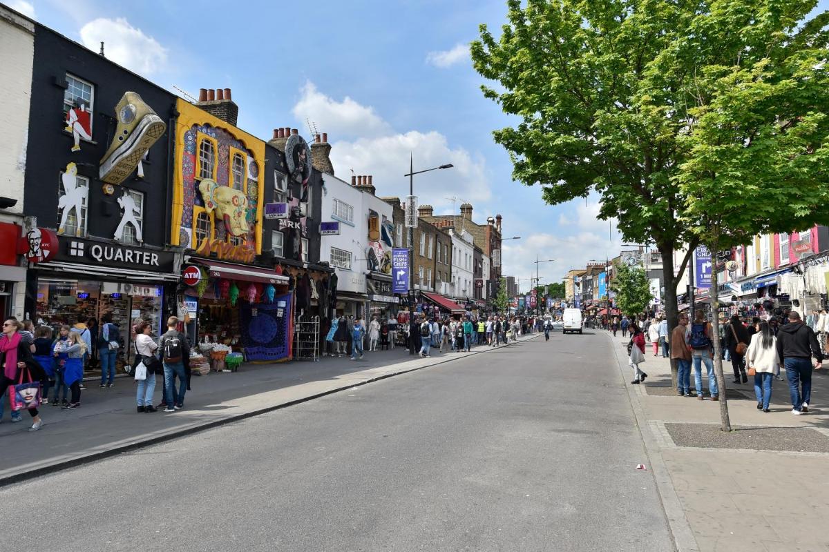 Fantastic Stays at Camden - Housity