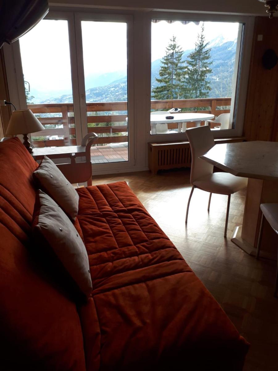 Suitetrails - LE NEVADA CRANS-MONTANA vue a vous couper le soufle