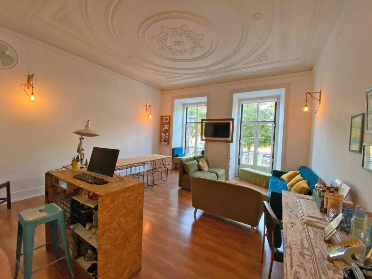 Lookout Lisbon Hostel - Housity