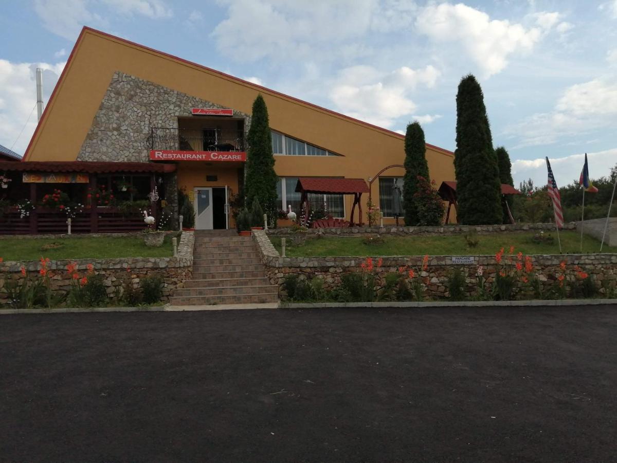 Suitetrails - Restaurant Vi La Maria