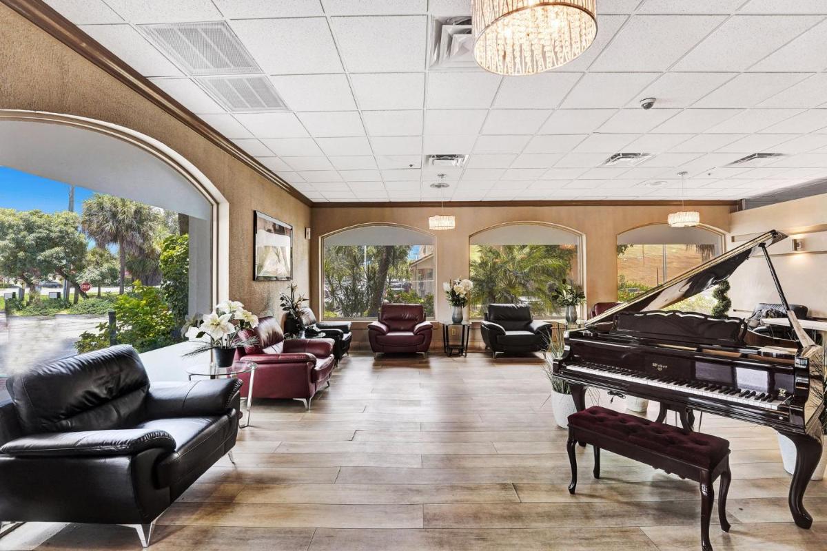 Plaza Hotel Fort Lauderdale - Housity