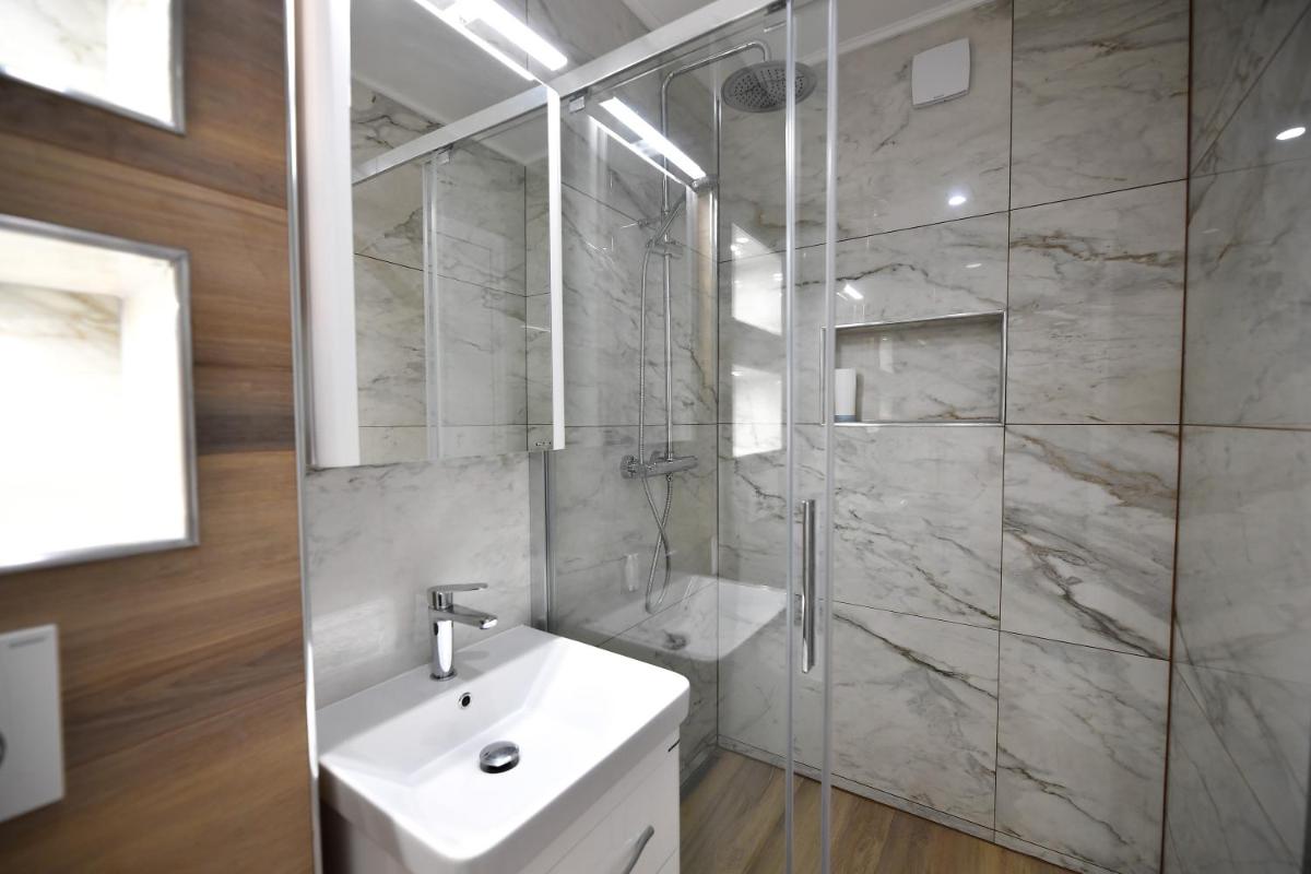 CASA AX PREMIUM FREE PARKING - Housity