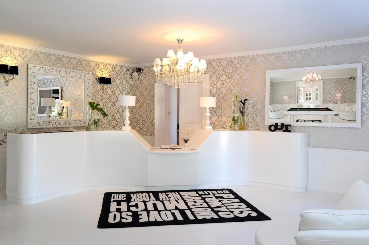 Cuisine ou kitchenette dans l'établissement Le Château D'orfeuillette