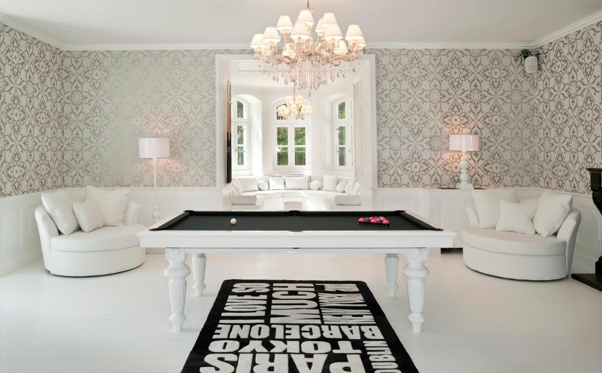 Coin salon dans l'établissement Le Château D'orfeuillette