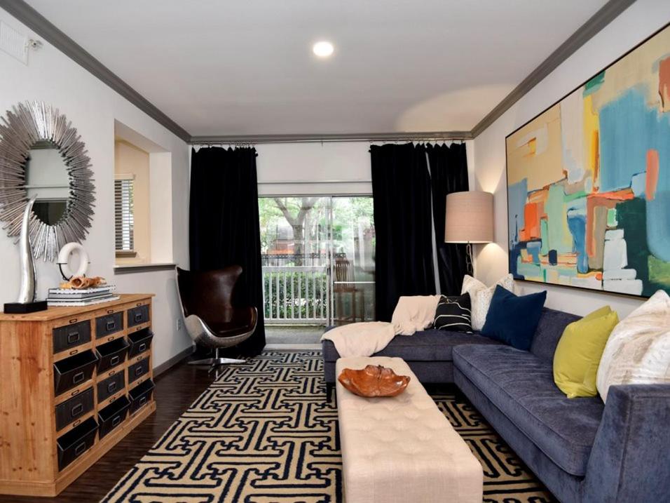 Lavish Apartment near Houston Medical Centre - Housity