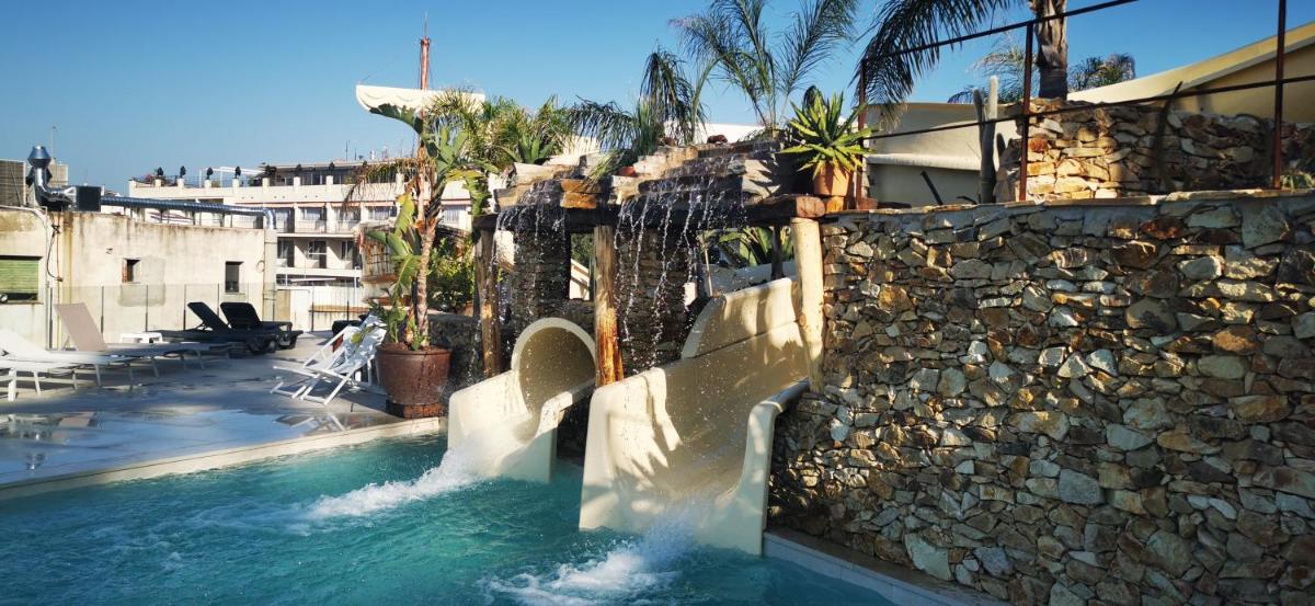 Piscina en o cerca de Hotel Alba Seleqtta