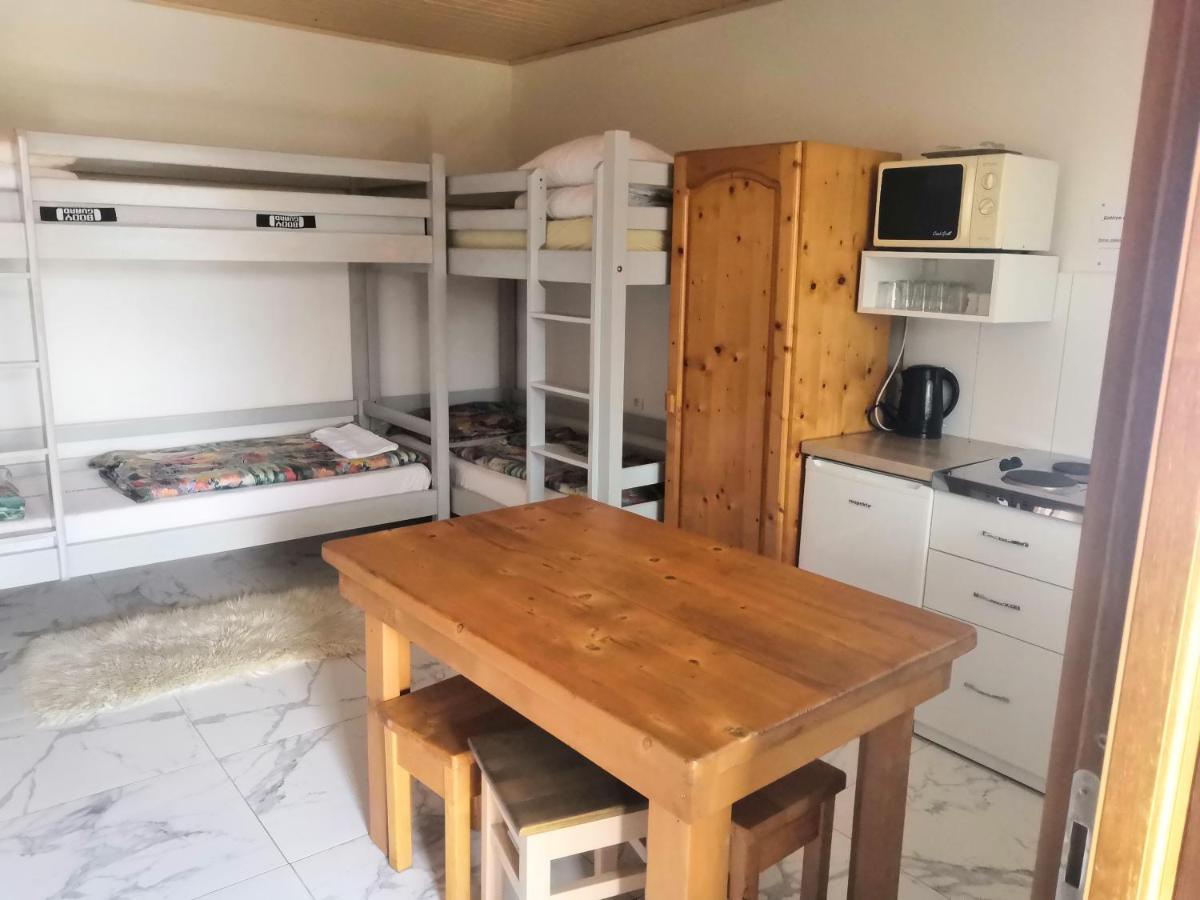 Two-bedroom Woodenhouse - Housity