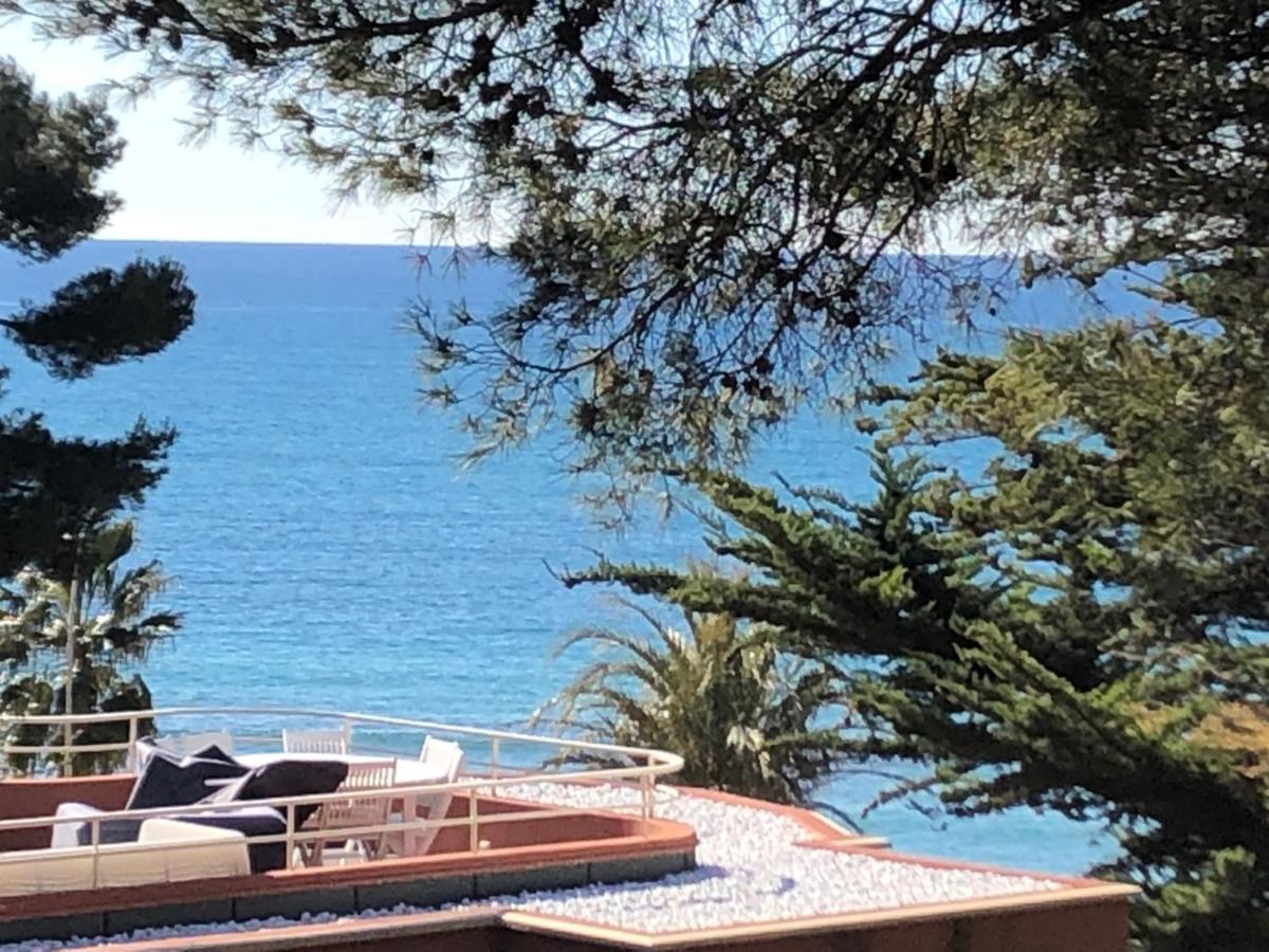 GITE plage du Lido, piscine chauffée, parking clos gratuit, climatisé, 4 pers - Housity