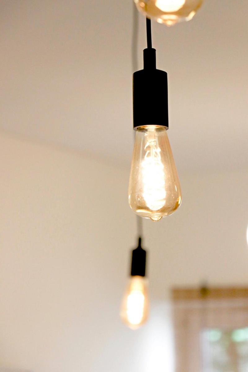 Suitetrails - Minimalist Studio Old Town Apartments by Hostlovers