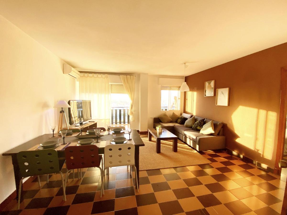 Sea and Mountain View Apartments - Housity