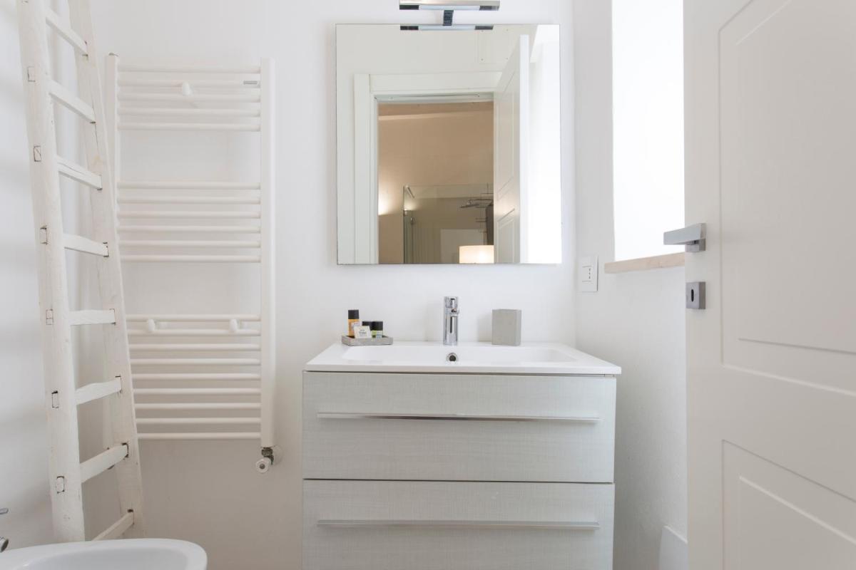 Affittacamere Ortygia Inn Rooms con Terrazza sul Mare e Jacuzzi - Housity