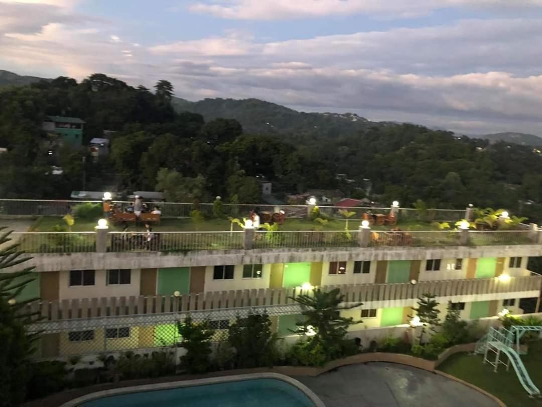 1512 Nature Feels in - Housity