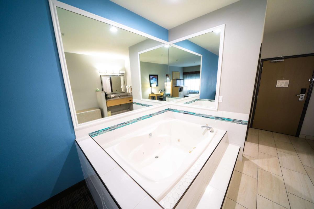 Best Western Brigham City Inn & Suites - Housity