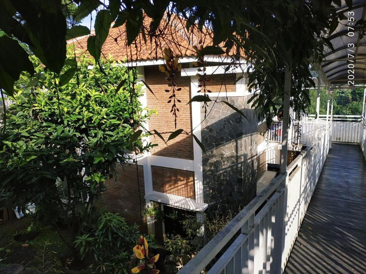 The Bridge Villa Punclut - Housity