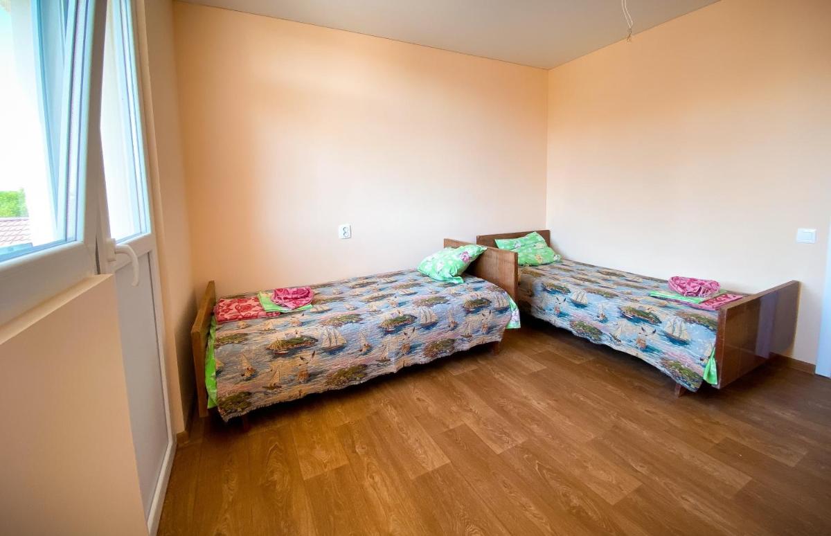 Baza otdykha Saliut - Housity