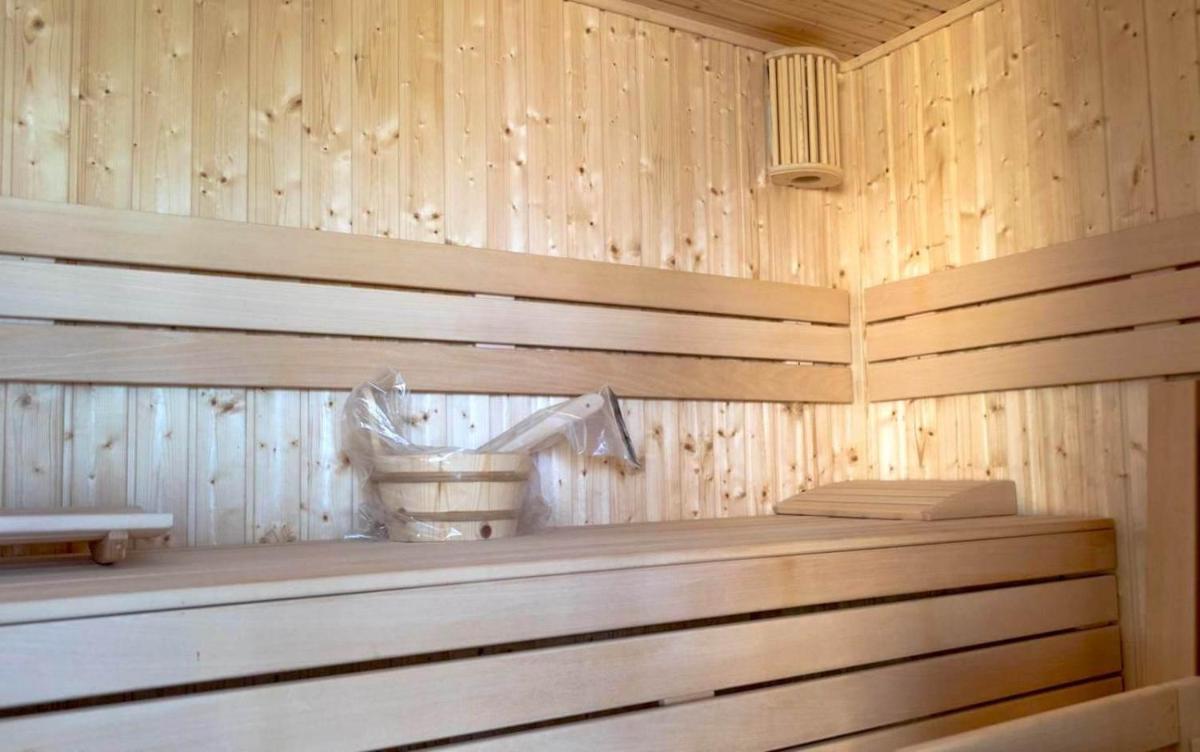 Suitetrails - Luxury Secure Chic-Hideaway in La Cala de Mijas with Sun-Drenched Terrace, SPA & GYM
