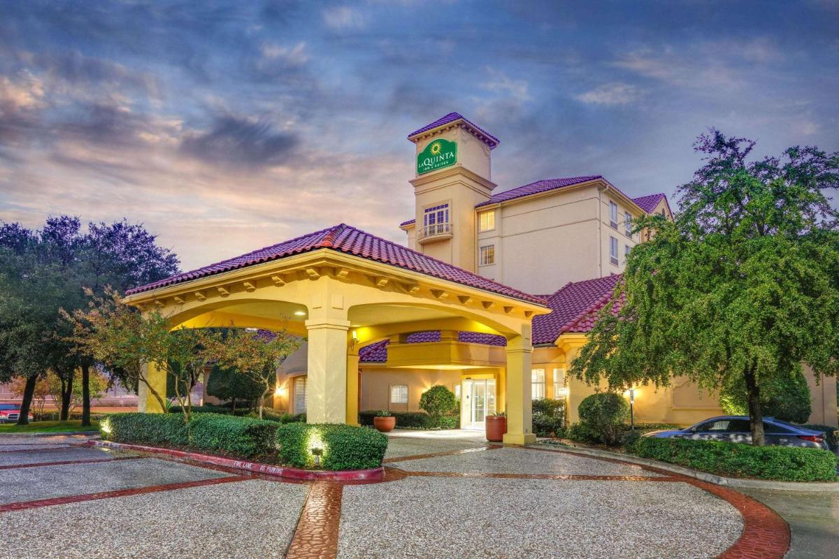 La Quinta by Wyndham Dallas North Central - Housity