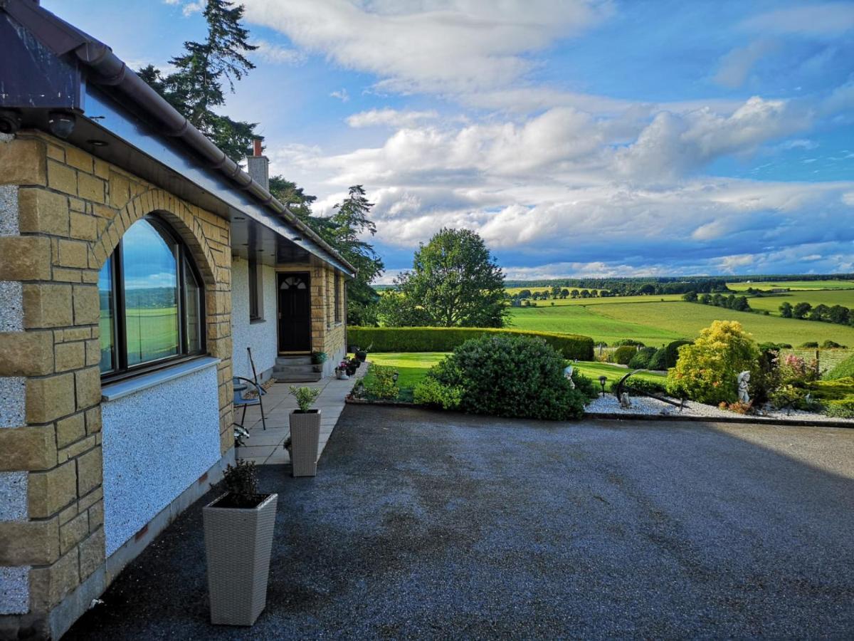 Hillhaven Bed &Breakfast - Housity