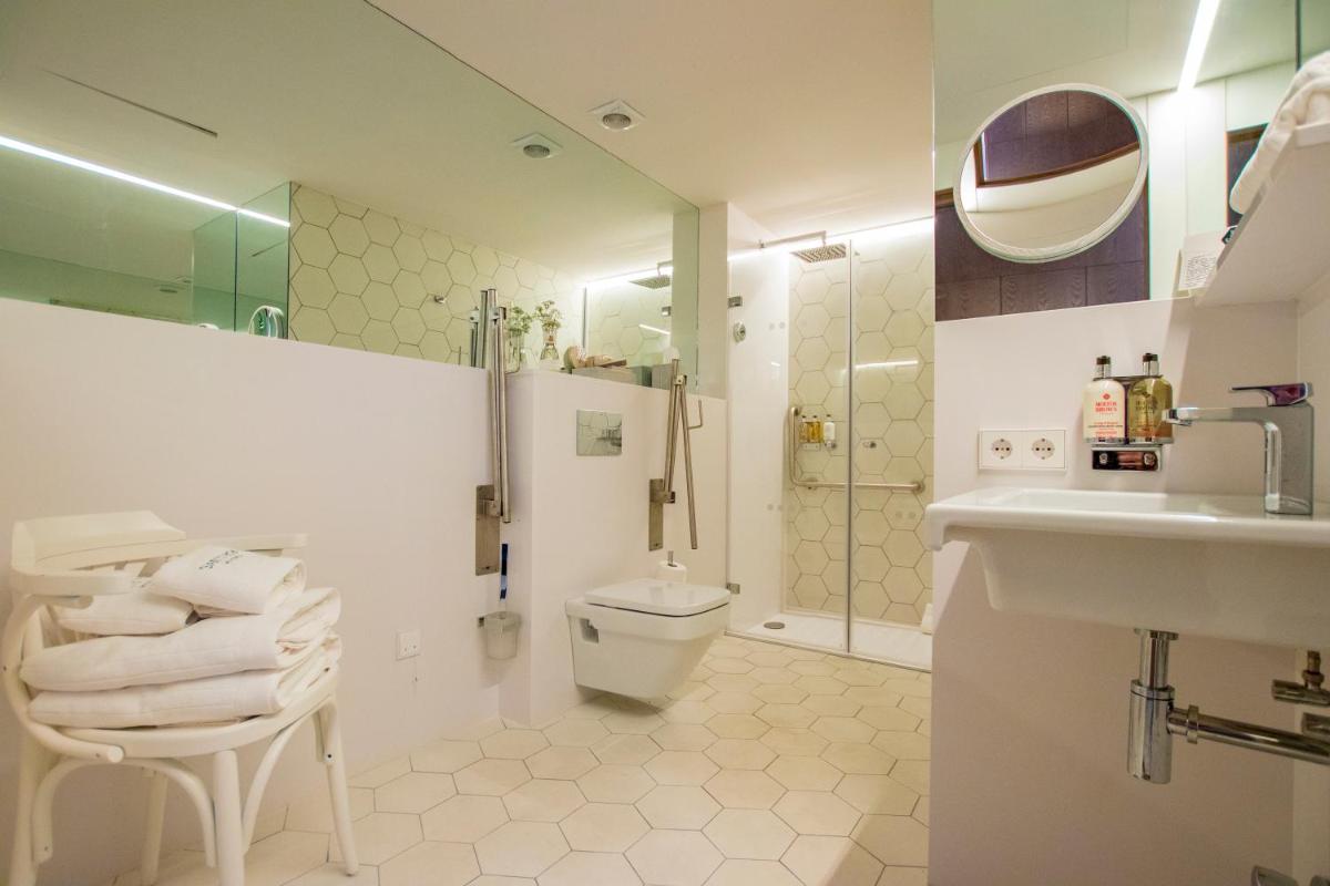 Un baño de Boutique Hotel Sant Roc & Spa