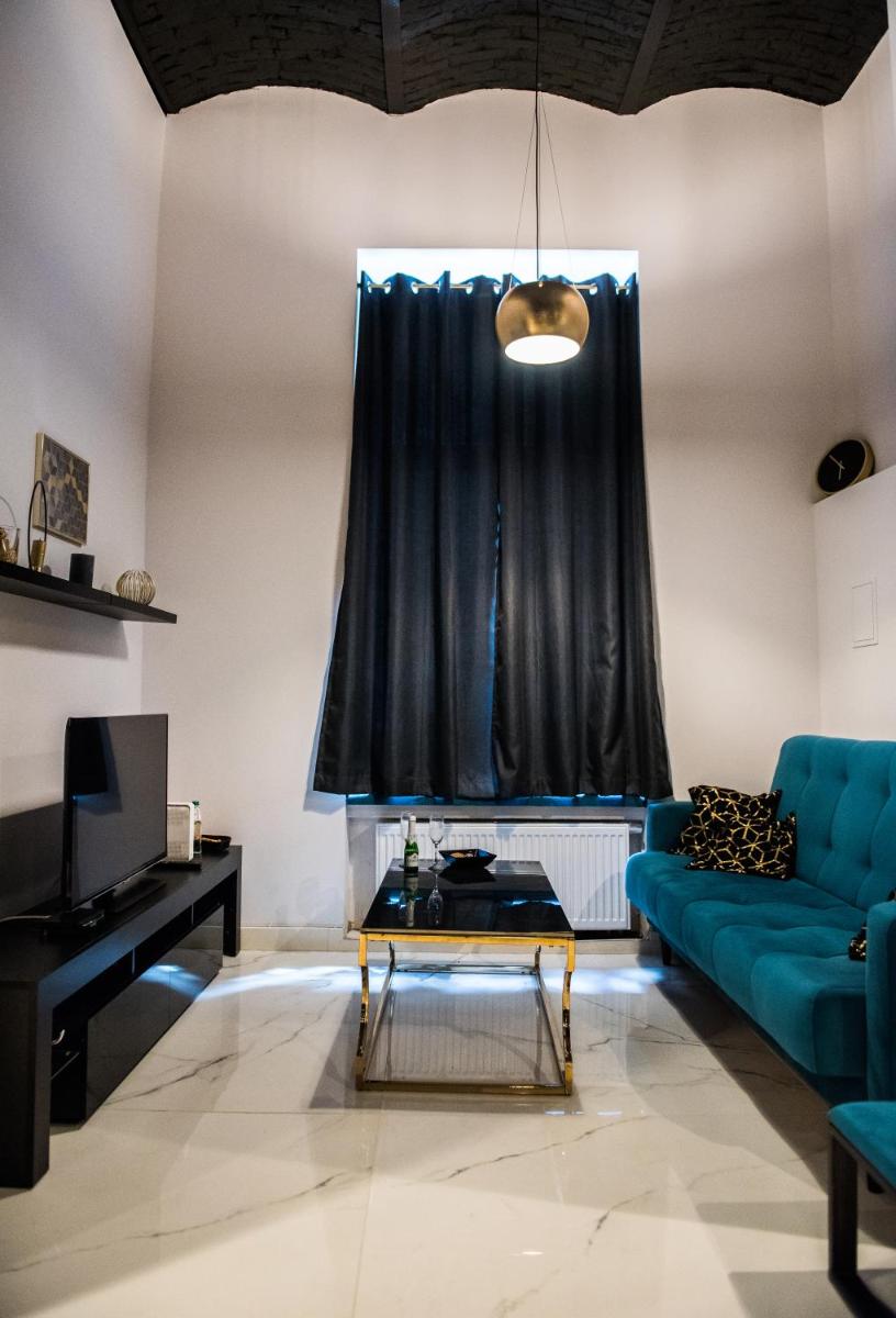 DarkHouse - Housity
