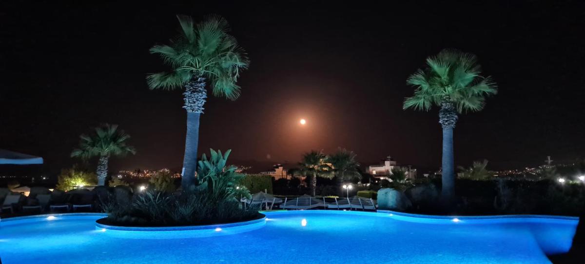 Penthouse Horizon Sky - Housity