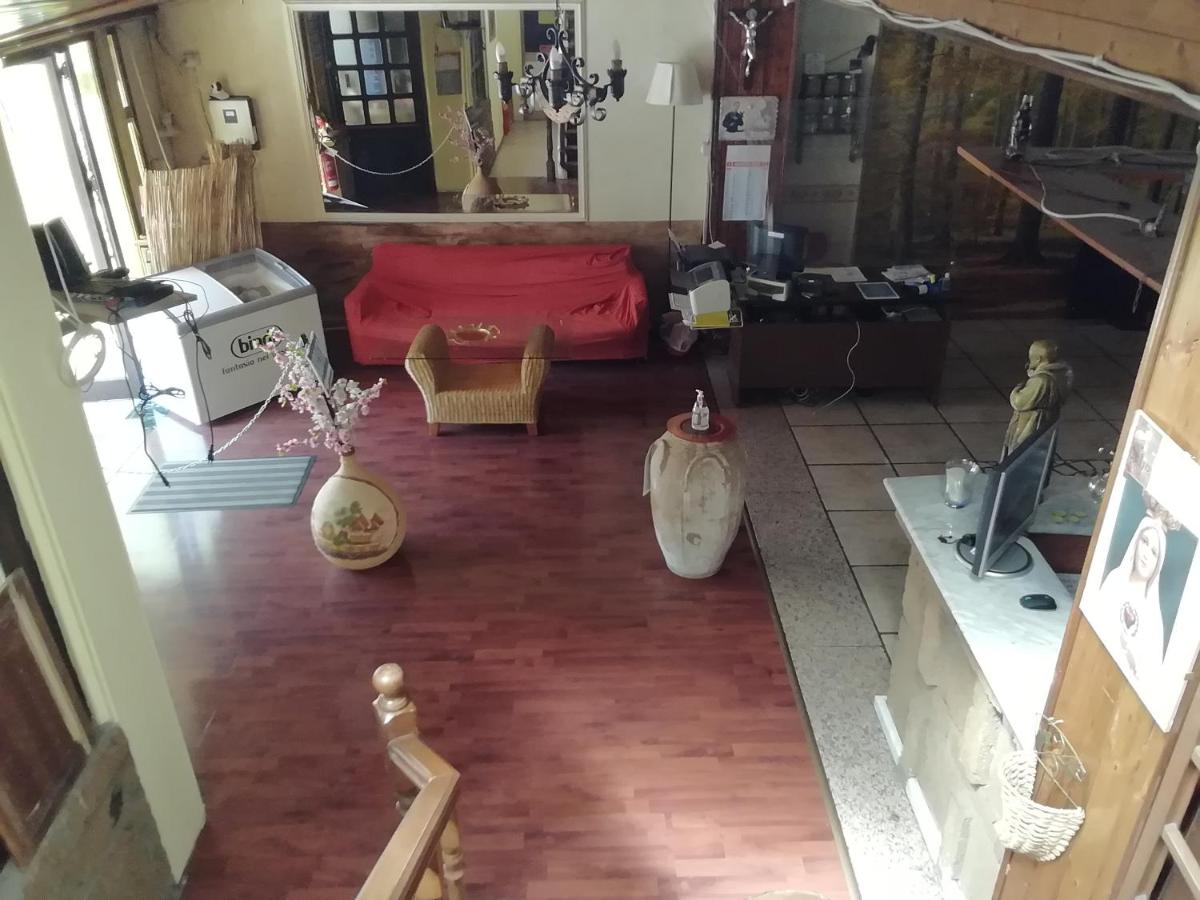 Hotel La Carina - Housity