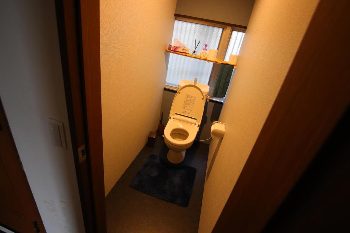 Running Bare - Housity